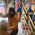 [VÍDEO] Homem tenta assaltar estabelecimento, é detido pelos proprietários e preso pela Polícia Militar