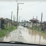 [VÍDEO] Motorista denuncia rua repleta de buracos e alagamentos em Balneário Piçarras